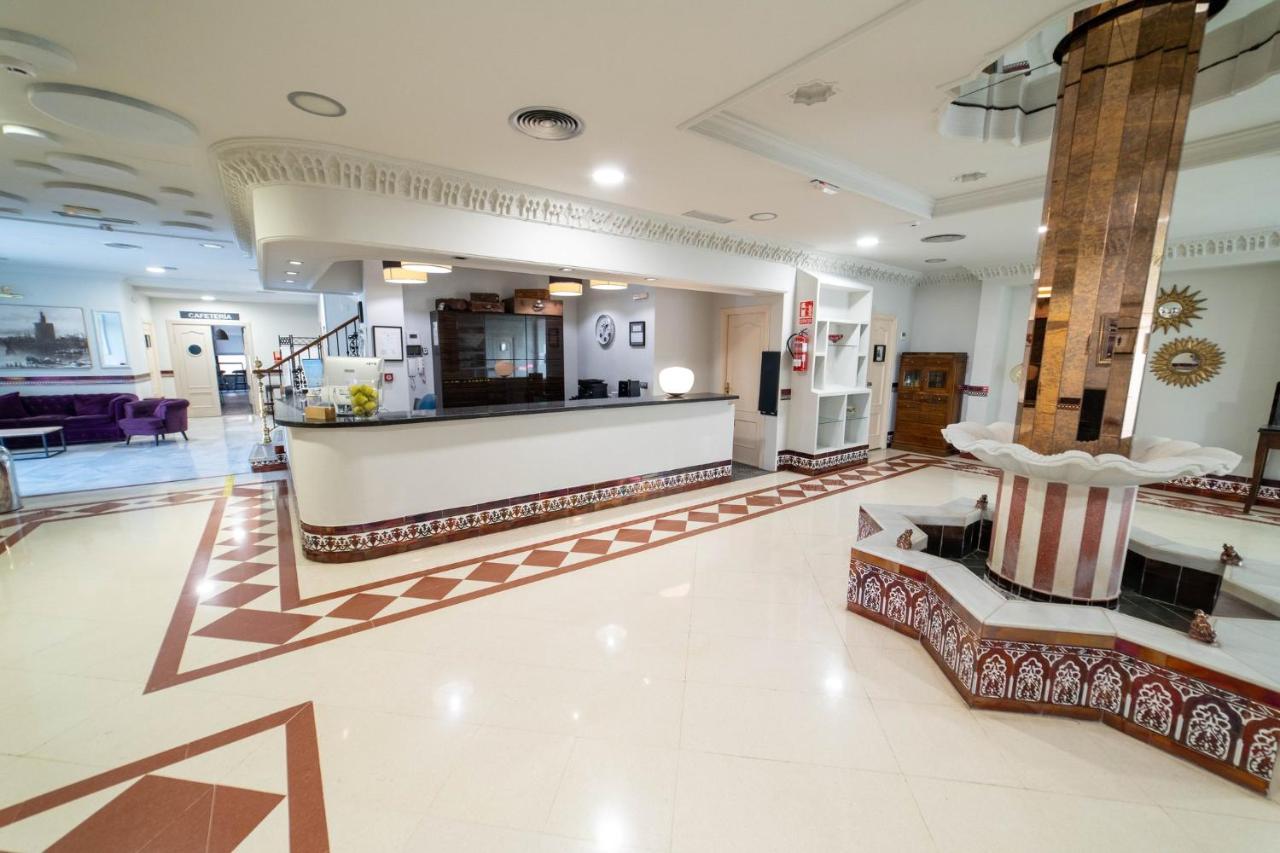 Building hotel Hotel Sercotel Doña Carmela