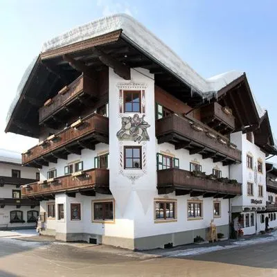 Building hotel Hotel Kirchenwirt