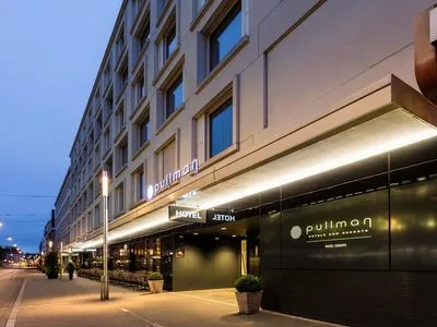 Gebäude von Pullman Basel Europe