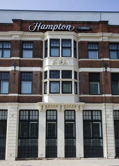 Building hotel Hampton by Hilton Birmingham Jewellery Quarter