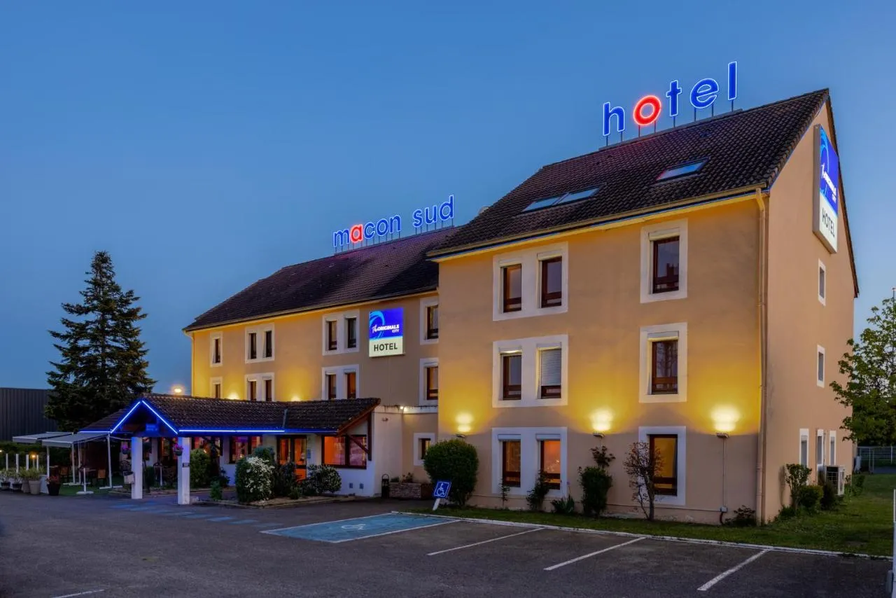Building hotel Contact Hôtel Mâcon Sud