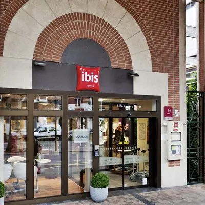 Building hotel ibis Lille Centre Gares