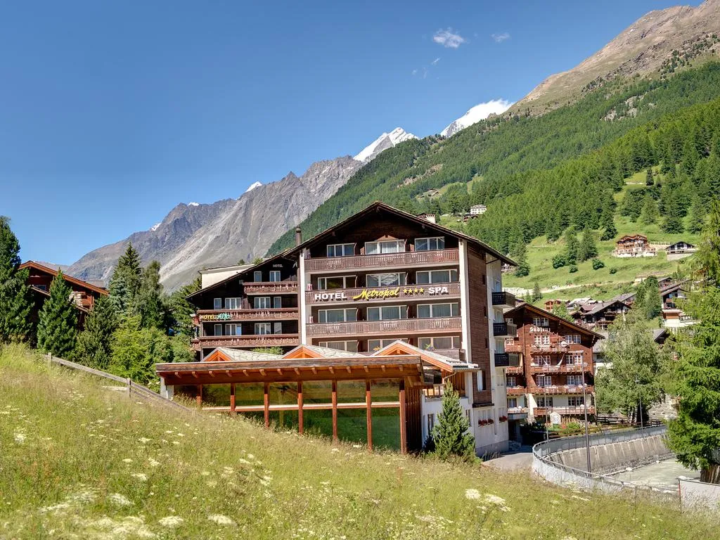 Building hotel Hotel Metropol & Spa Zermatt