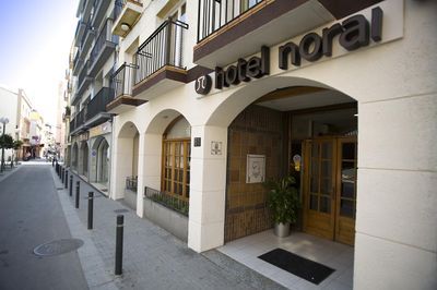 Building hotel Hotel Norai