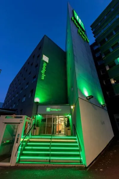 Building hotel Holiday Inn Clermont-Ferrand