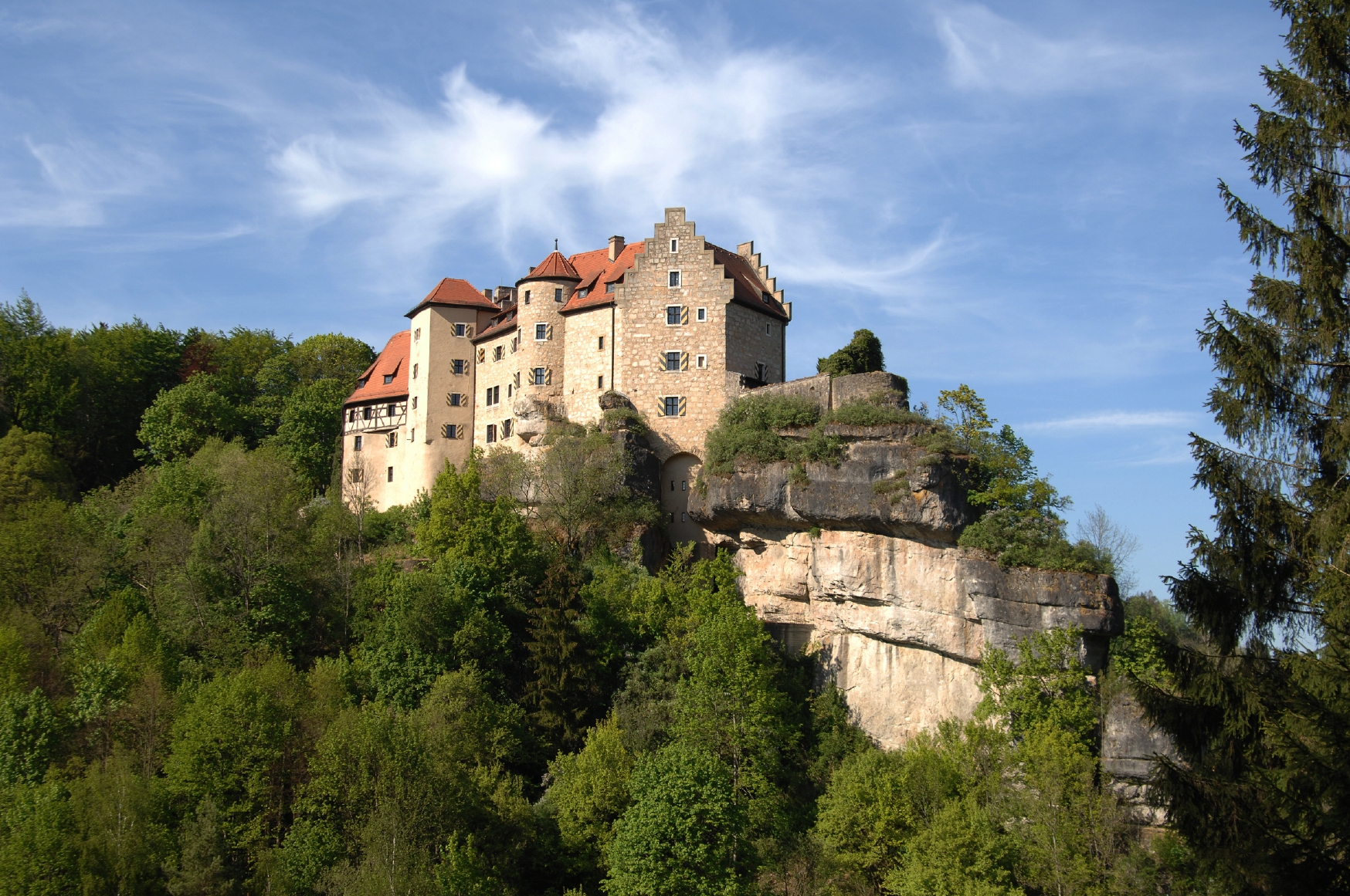 Building hotel Burg Rabenstein
