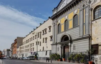 Building hotel San Francesco al Monte