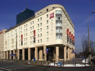 Building hotel Ibis Warszawa Stare Miasto