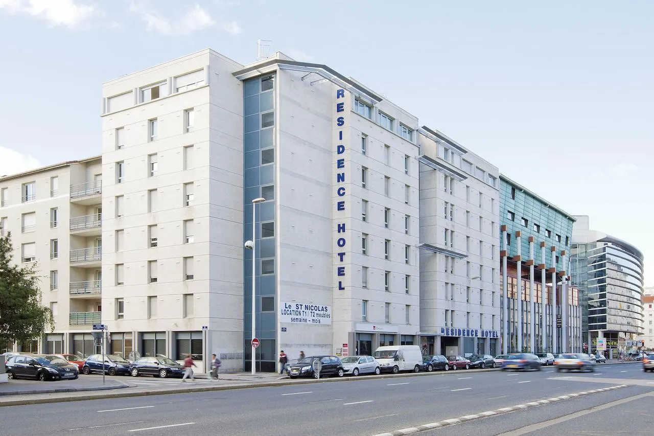 Building hotel Séjours & Affaires Lyon Saint Nicolas