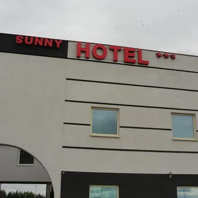 Building hotel Hotel Sunny