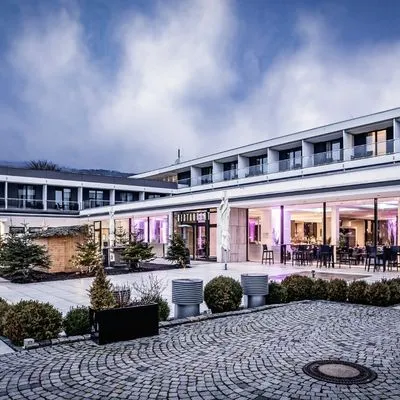 Building hotel Schlosshotel Bad Wilhelmshöhe Conference & Spa
