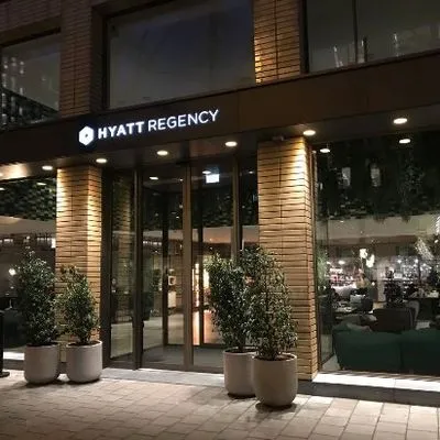 Building hotel Hyatt Regency Amsterdam
