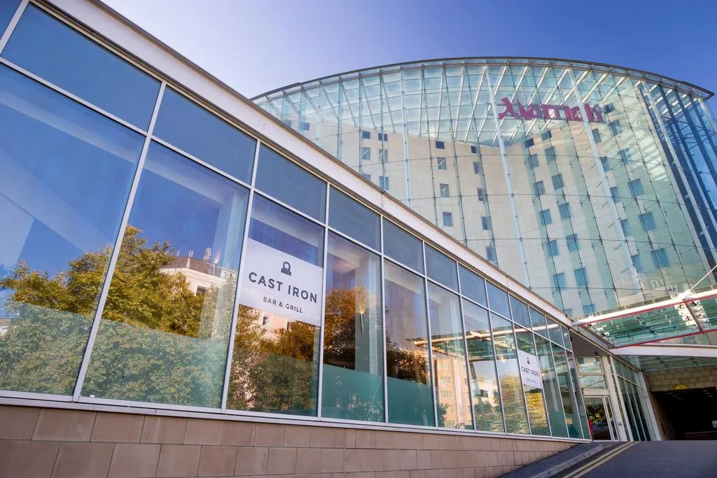 Building hotel London Marriott Hotel Kensington