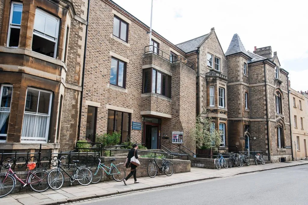 Building hotel Rewley House - University of Oxford
