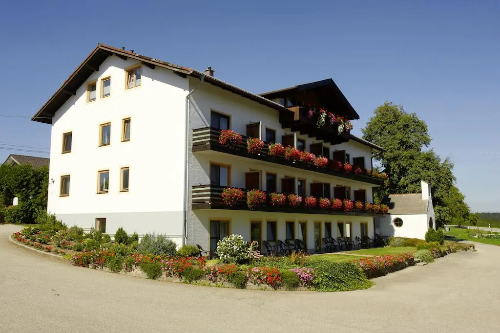 Building hotel Aktiv- und Wellnesshotel Seeblick