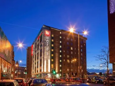 Building hotel ibis Belfast City Centre