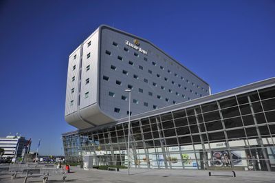 Building hotel Tulip Inn Eindhoven Airport