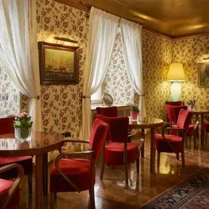 Grand Hotel Duchi d'Aosta Galleriebild 2