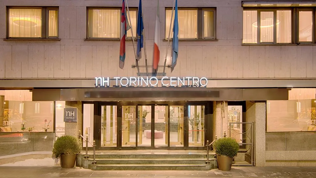 Building hotel NH Torino Centro