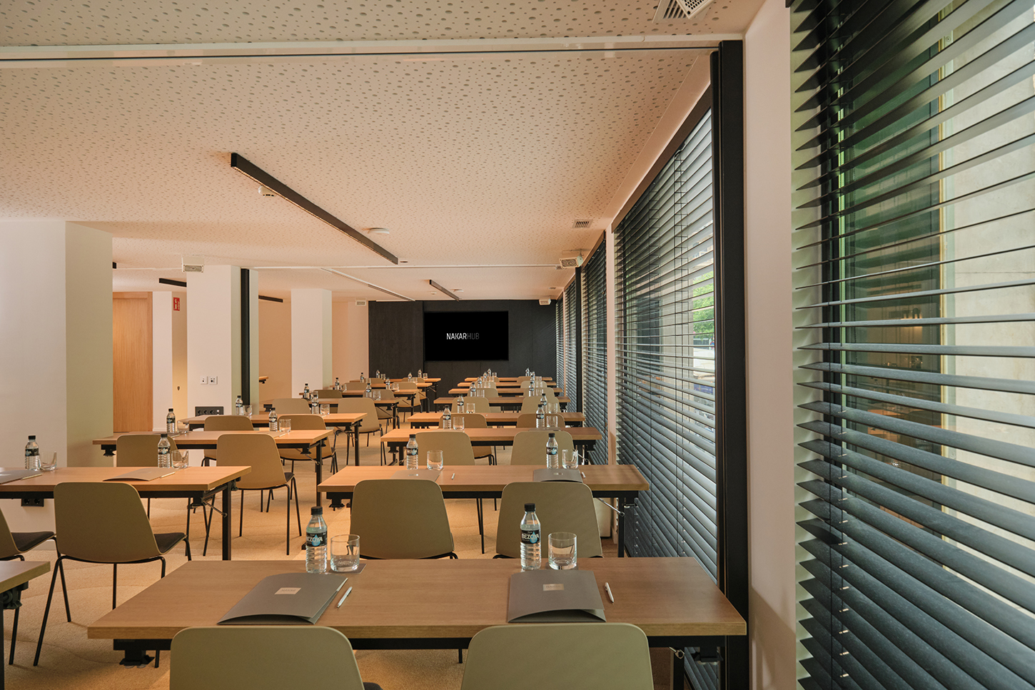 meeting_room