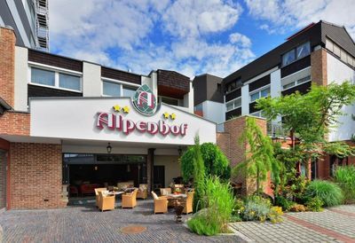 Building hotel Ringhotel Alpenhof