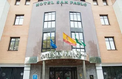 Gebäude von Hotel San Pablo Sevilla