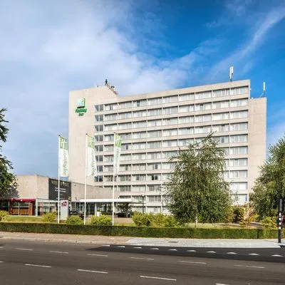 Building hotel Holiday Inn Eindhoven Centre