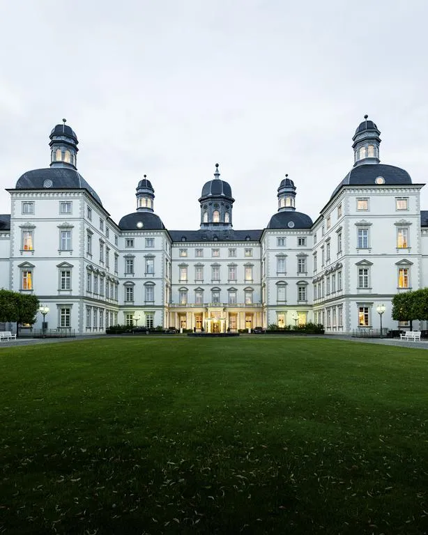 Building hotel Althoff Grandhotel Schloss Bensberg