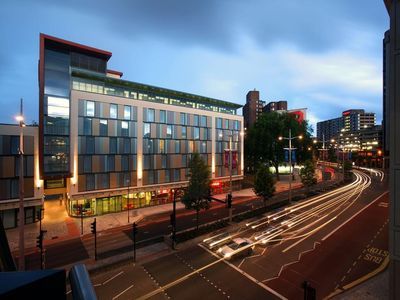 Building hotel Future Inns Bristol