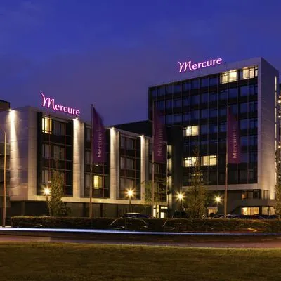 Building hotel Mercure Hotel Groningen Martiniplaza