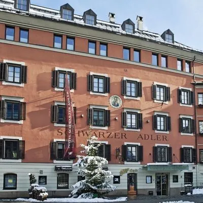 Building hotel Schwarzer Adler Innsbruck