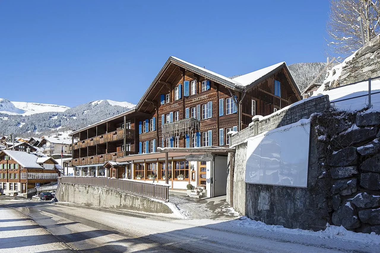 Building hotel Jungfrau Lodge - Swiss Mountain Hotel