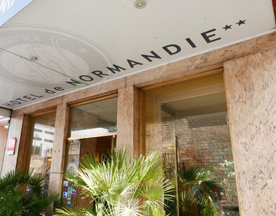 Building hotel Normandie