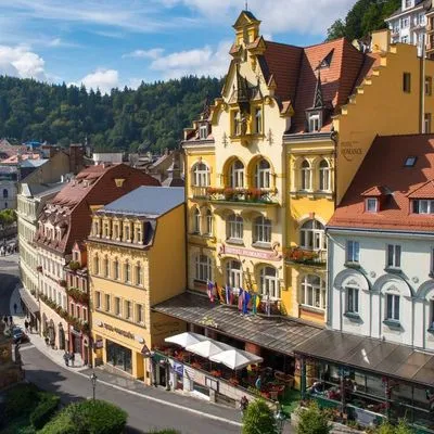 Building hotel Romance Puskin