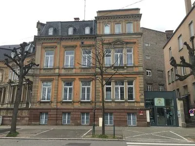 Gebäude von Adonis Strasbourg