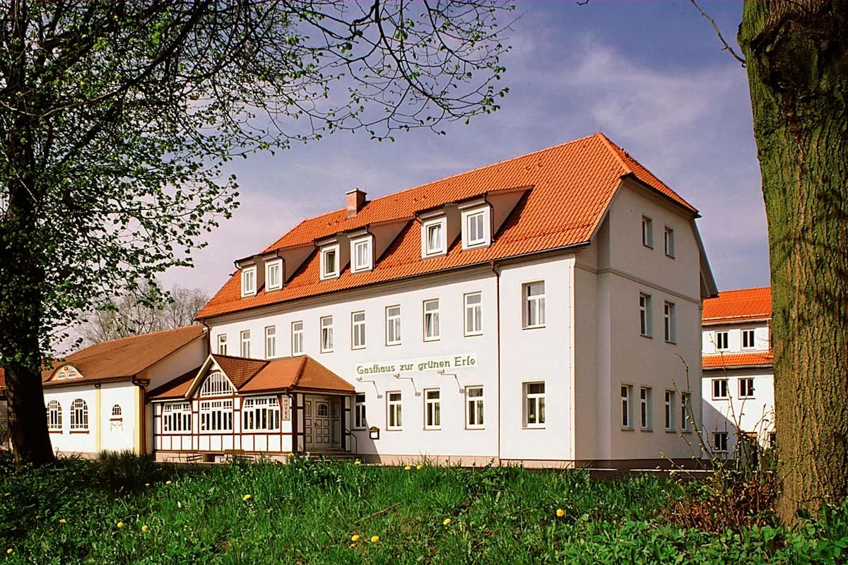 Building hotel Zur Grünen Erle