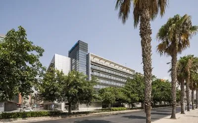 Building hotel Ilunion Málaga