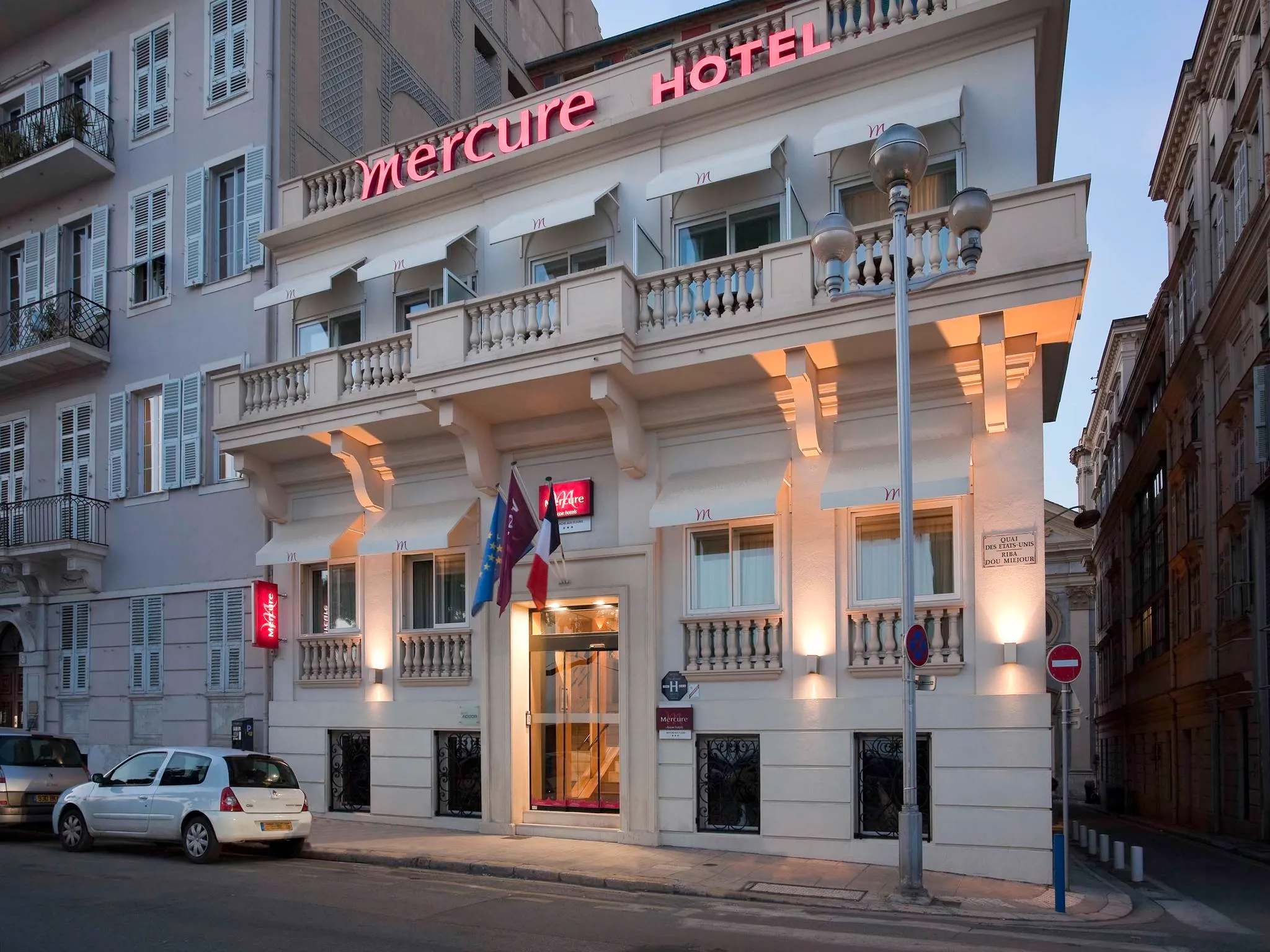 Building hotel Hôtel Mercure Nice Marché aux Fleurs