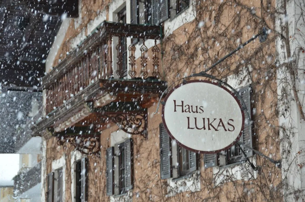 Building hotel Haus Lukas