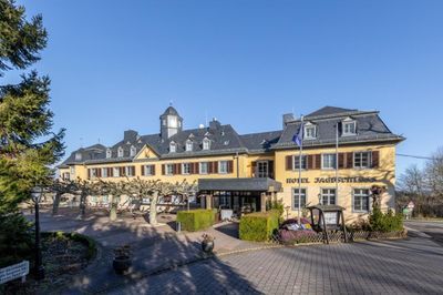 Building hotel Jagdschloss Niederwald