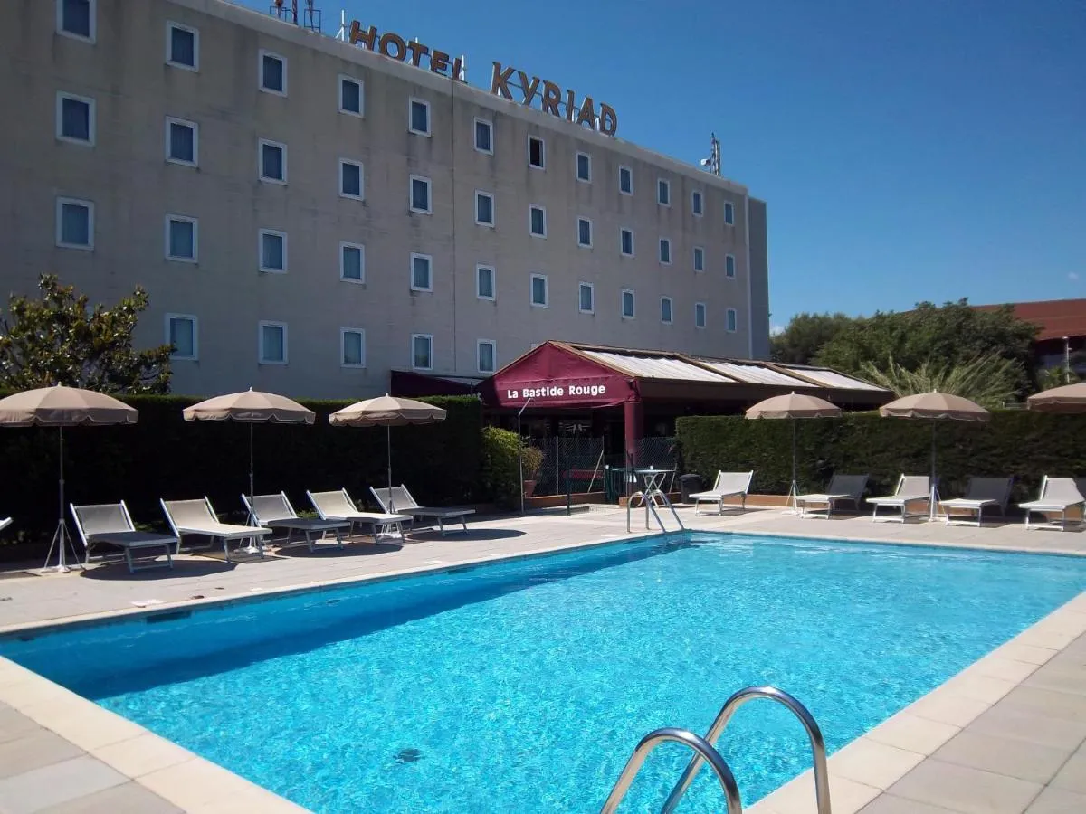 Building hotel Hotel Kyriad Cannes Mandelieu