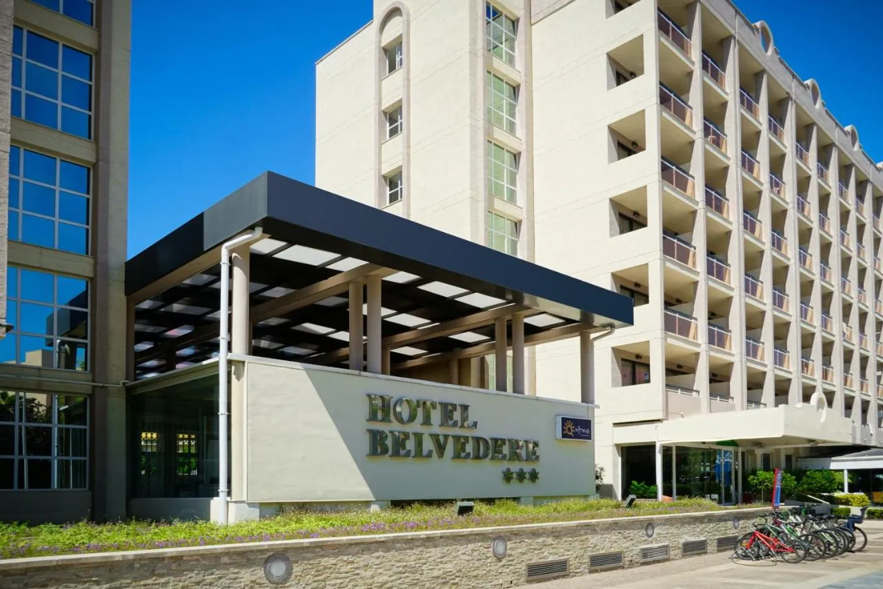 Building hotel Ohtels Belvedere