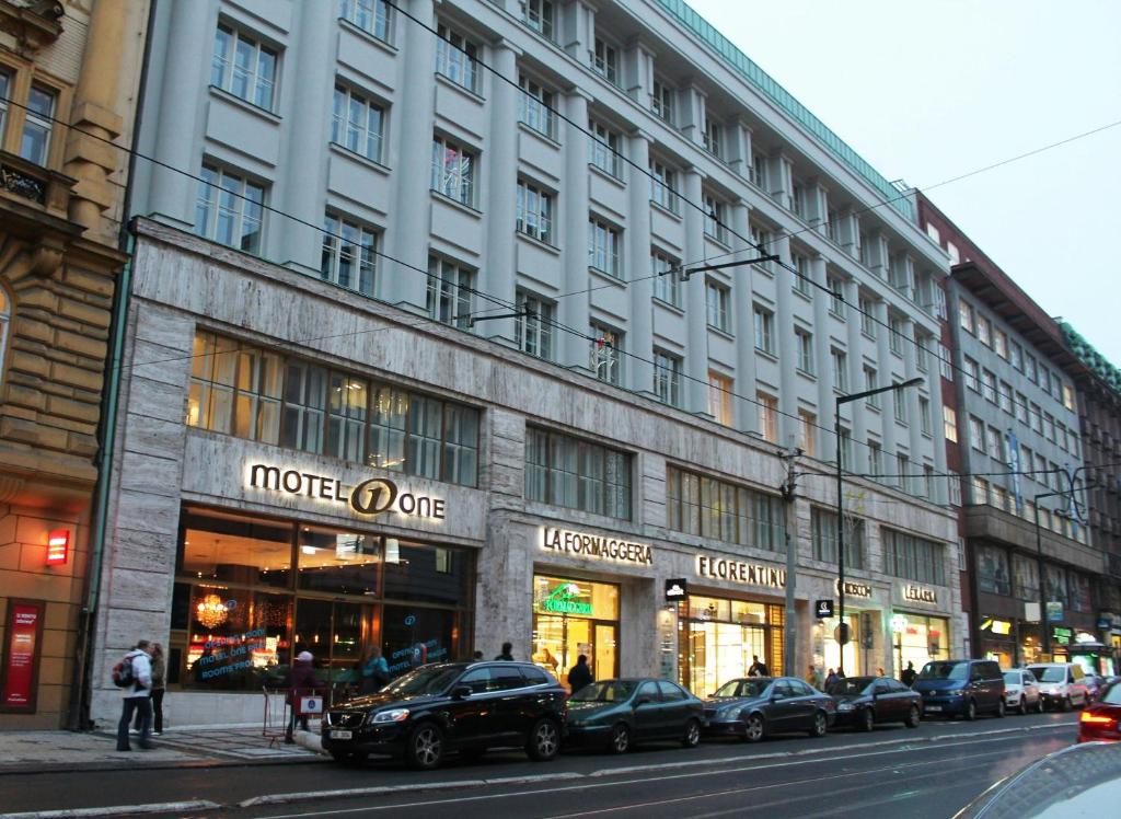 Motel One Prague-Florentinum