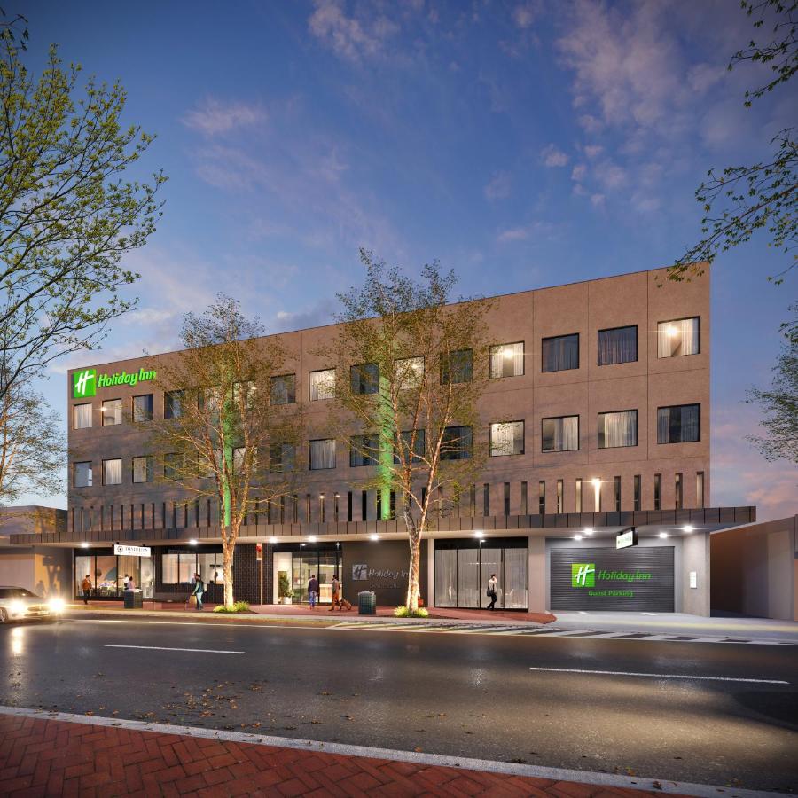 Building hotel Ramada Encore by Wyndham Dandenong