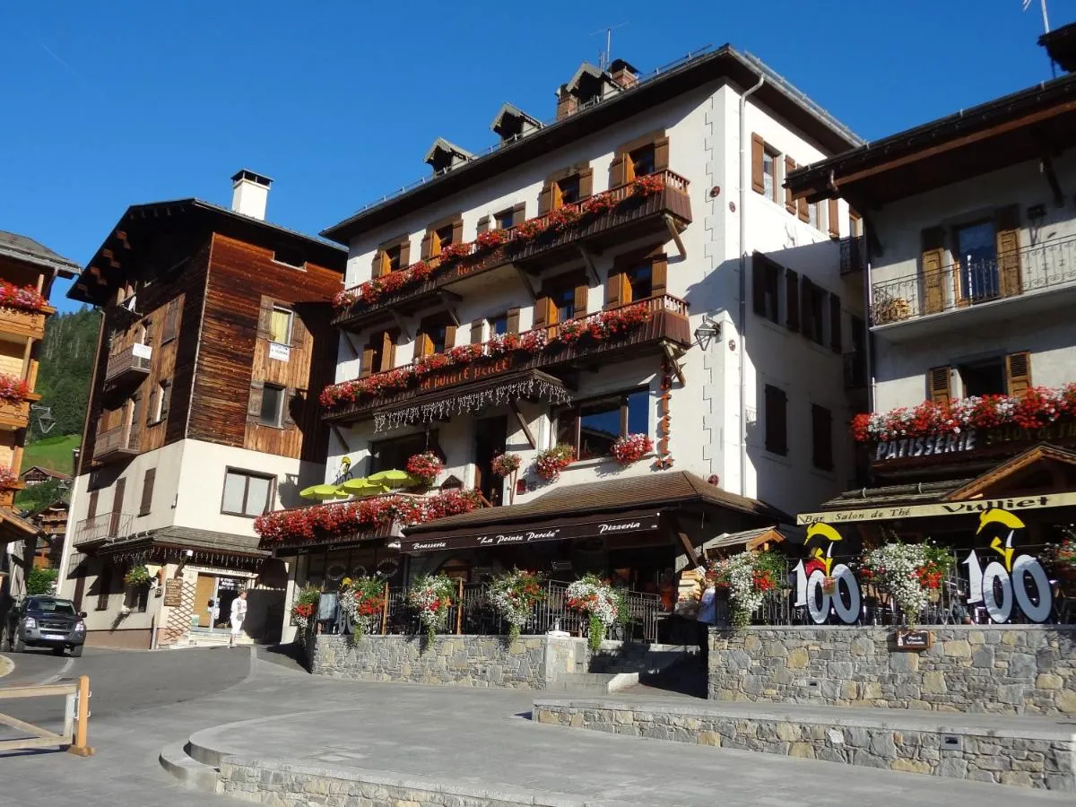 Building hotel La Pointe Percée