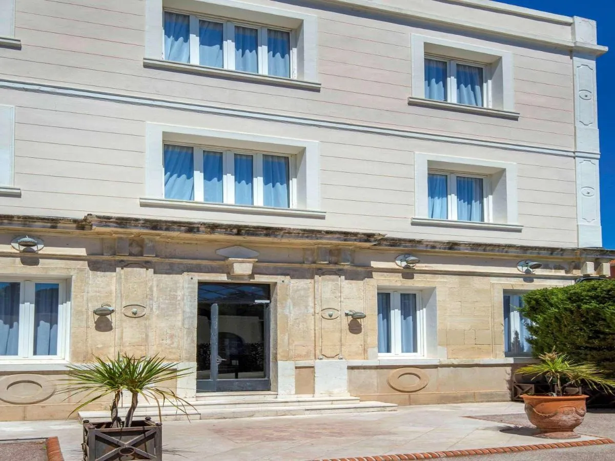 Building hotel Hotel Mercure Marseille centre Bompard La Corniche