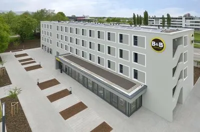 Gebäude von B&B Hotel Offenburg