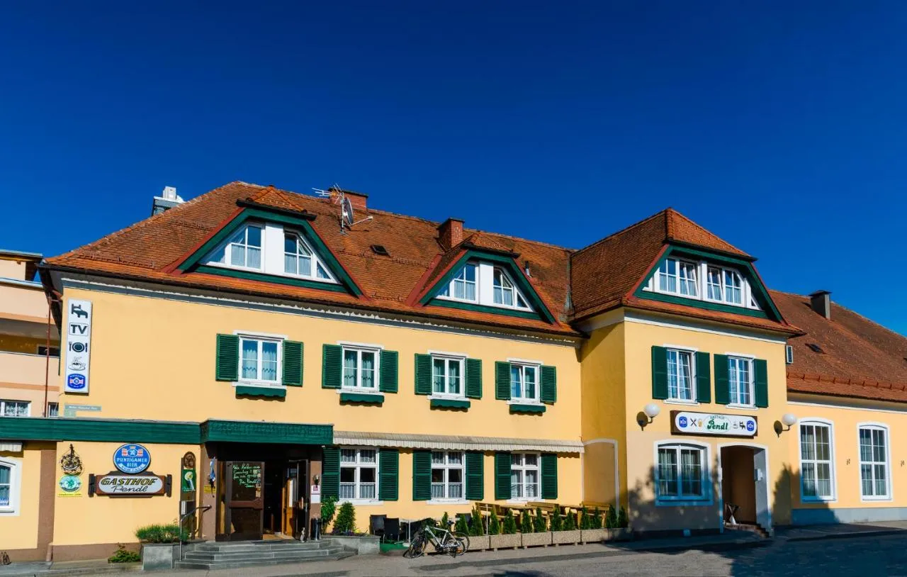 Building hotel Gasthof Pendl