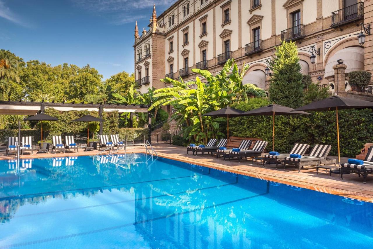 Building hotel Hotel Alfonso XIII, A Luxury Collection Hotel, Seville