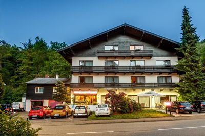 Building hotel Schwarzwaldhotel Sonne